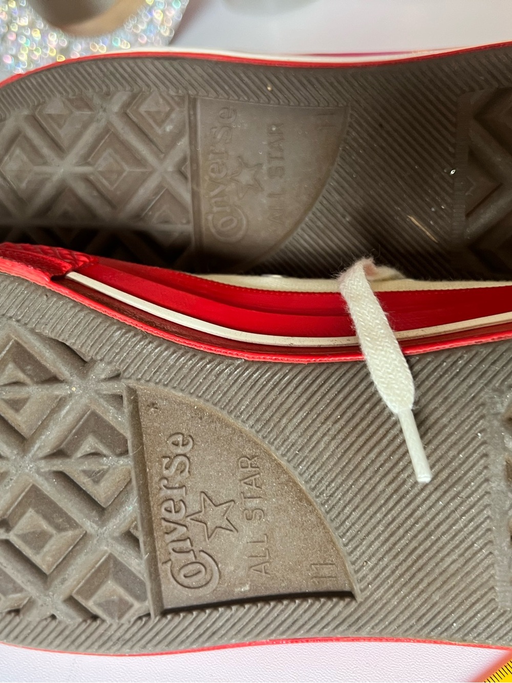 Converse Cream Canvas High-Top with Red and Black details and heart - Picture 11 of 11